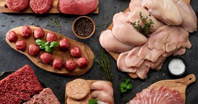 Ăn thịt nạc có béo không? Thịt lợn nạc bao nhiêu calo?