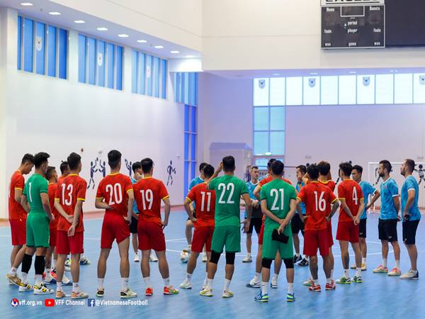 Bóng đá VN chiều 3/4: Futsal Việt Nam đá giao hữu với Argentina