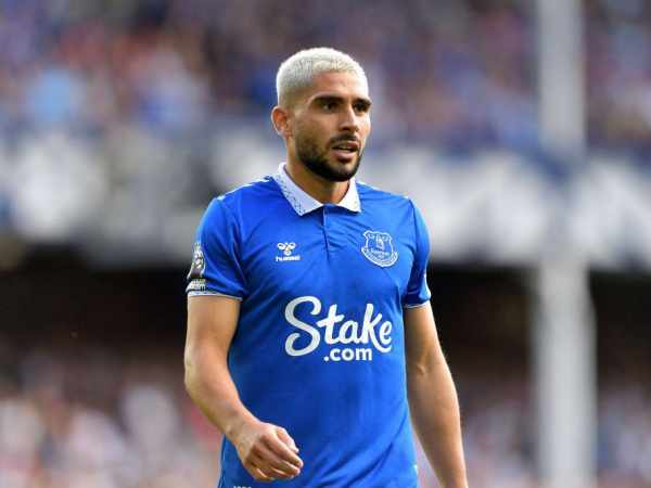 Tin bóng đá 26/8: Neal Maupay không còn chỗ đứng tại Marseille